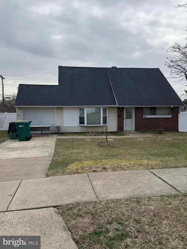 17 Tulip Tree Rd, LEVITTOWN, PA 19056