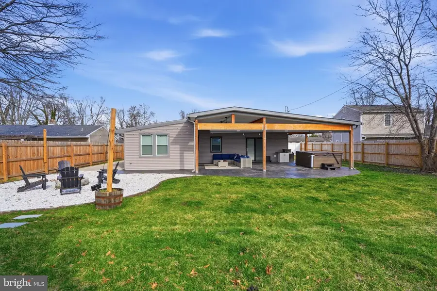 21 Border Rock Rd, Levittown, PA 19057 - #2