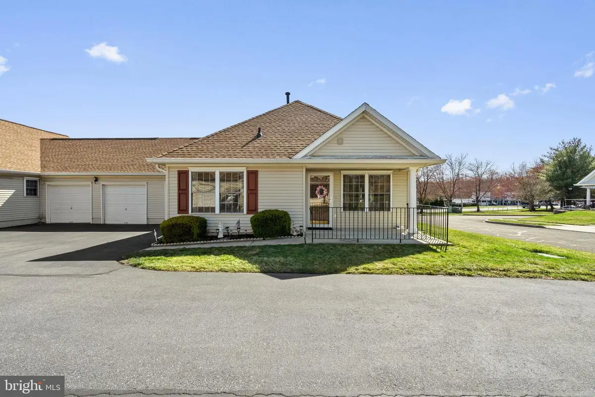 80 Avenrowe Ct, Fairless Hills, PA 19030 - #1