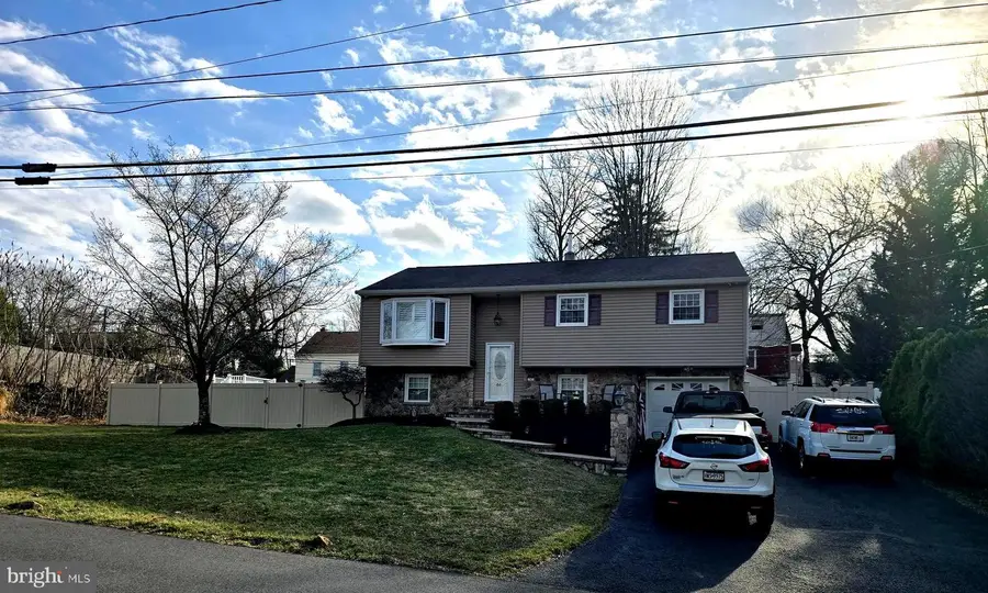 66 Henry Ave, Feasterville Trevose, PA 19053 - #2
