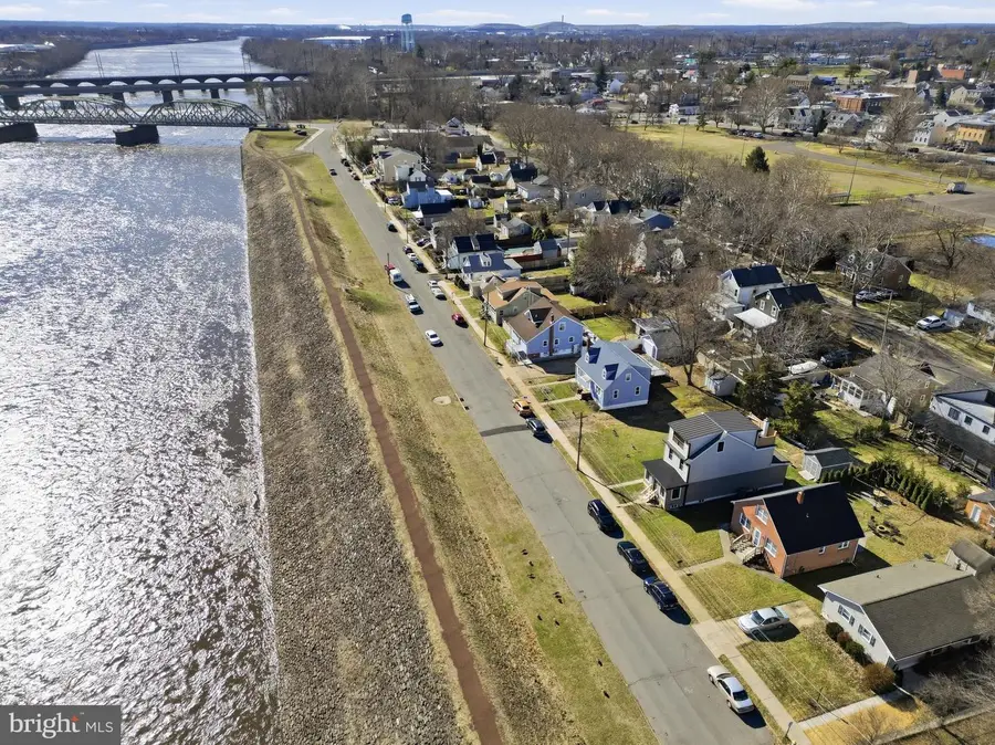 95 Park Ave, Morrisville, PA 19067 - #2