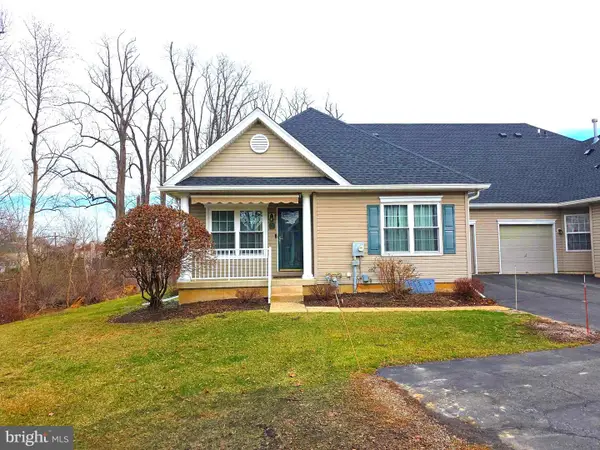 107 Liberty Dr, BENSALEM, PA 19020