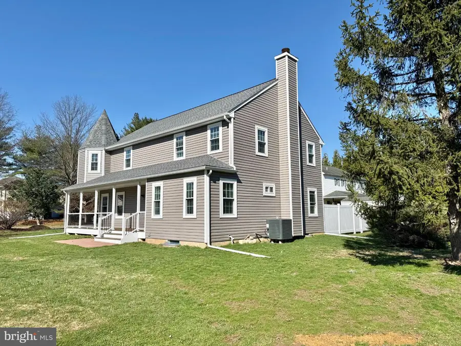 565 Hulmeville Rd, Langhorne, PA 19047 - #2