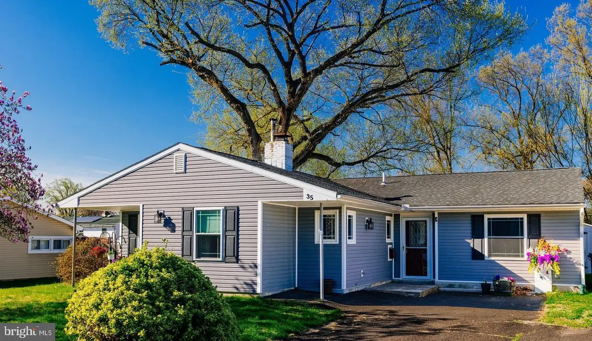35 Mimosa Ln, Levittown, PA 19054 - #1