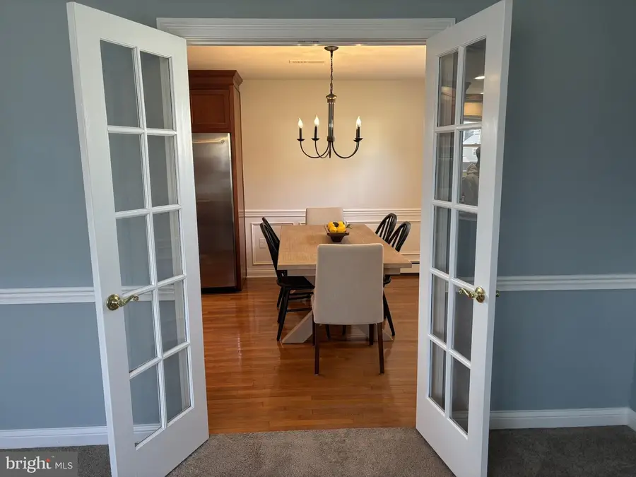 28 W Hillcrest Ave, Chalfont, PA 18914 - #3