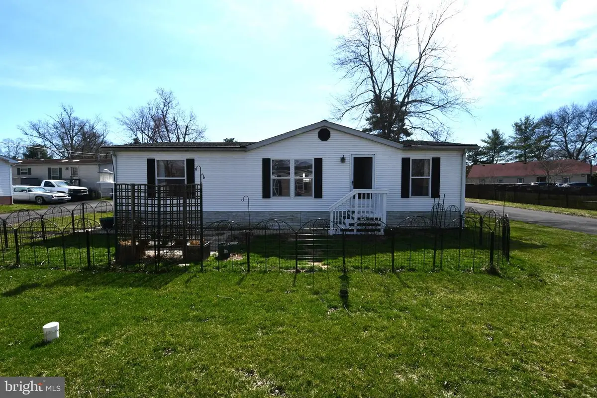 45 Maple Dr, Doylestown, PA 18901 - #1