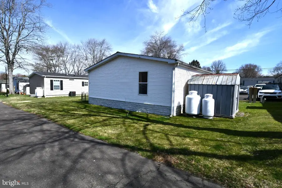 45 Maple Dr, Doylestown, PA 18901 - #3