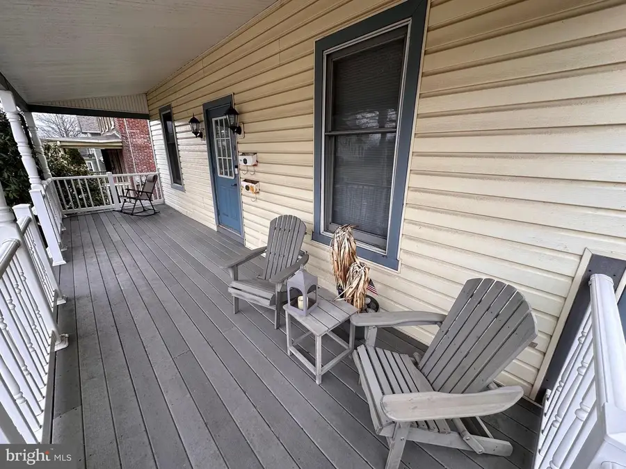 152/154 N Main St, Chalfont, PA 18914 - #3