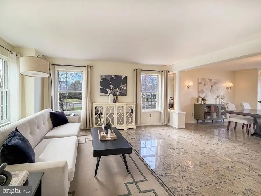 320 Laurel Oaks Dr, Langhorne, PA 19047 - #3