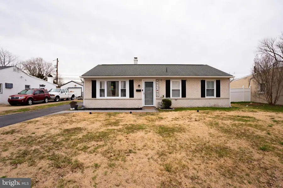 1306 Spencer Dr, Croydon, PA 19021 - #2