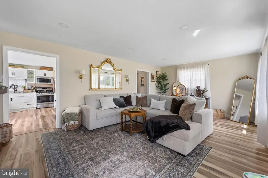 1012 Mearns Rd, Warminster, PA 18974 - #3