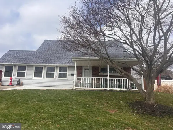 233 Kenwood Dr S #s, LEVITTOWN, PA 19055