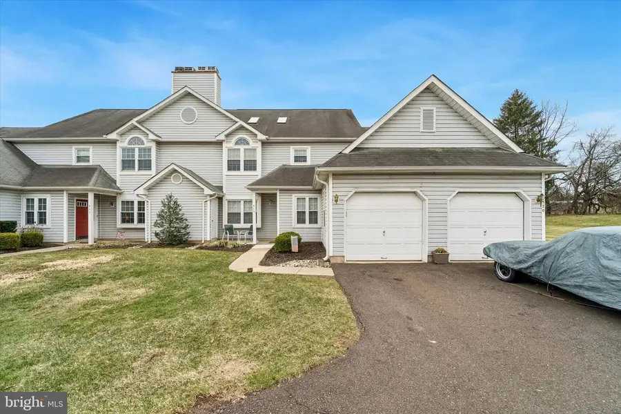 519 Grand Blvd #19, Warrington, PA 18976 - #2