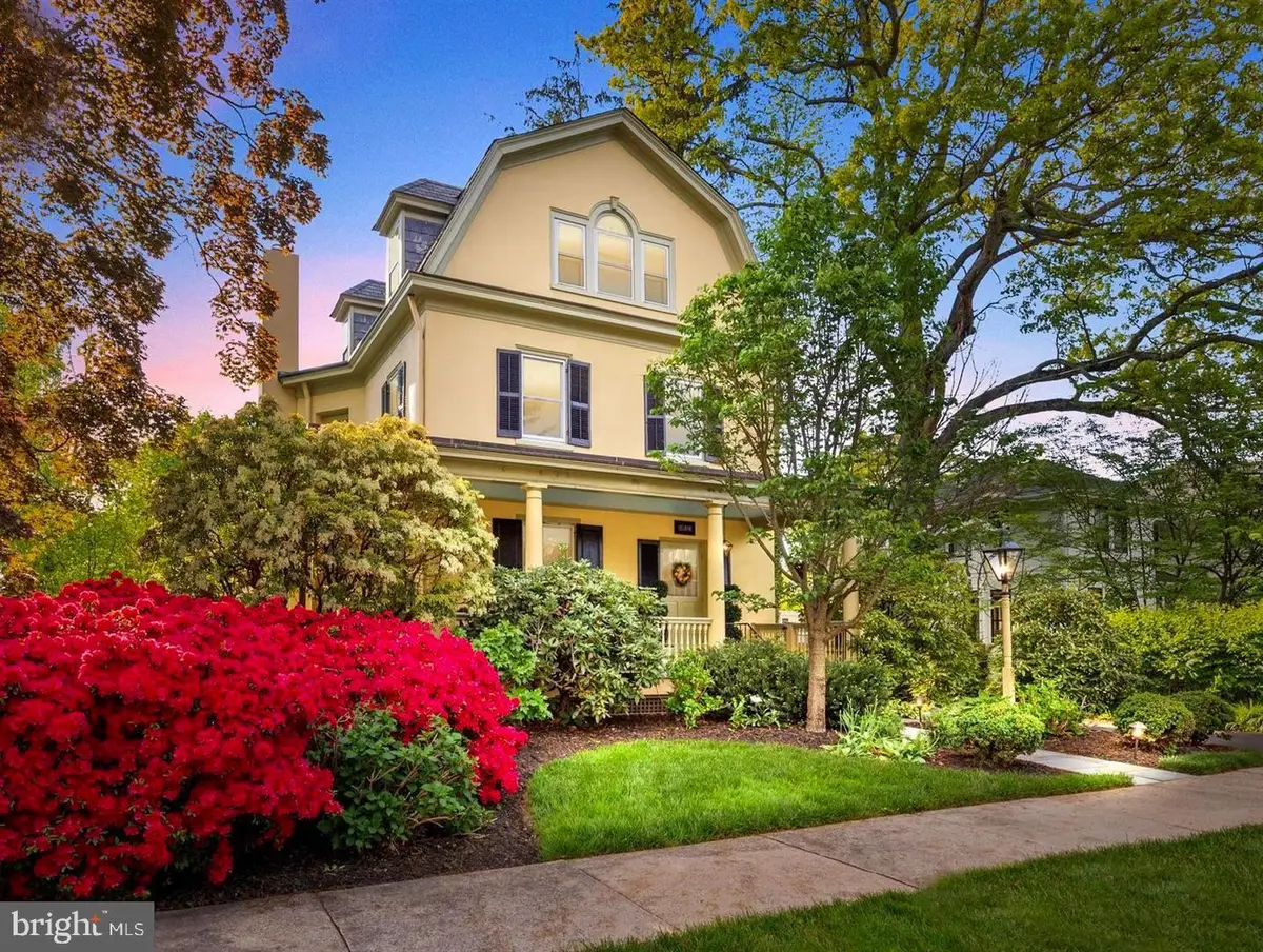 194 N Chancellor St, Newtown, PA 18940 - #1