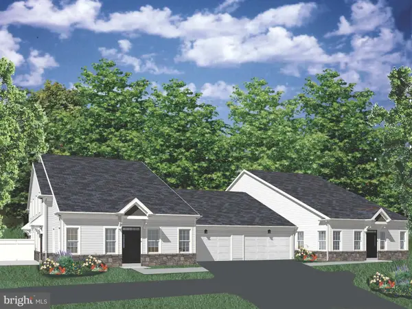 21 Cedar Circle #11, LEVITTOWN, PA 19055