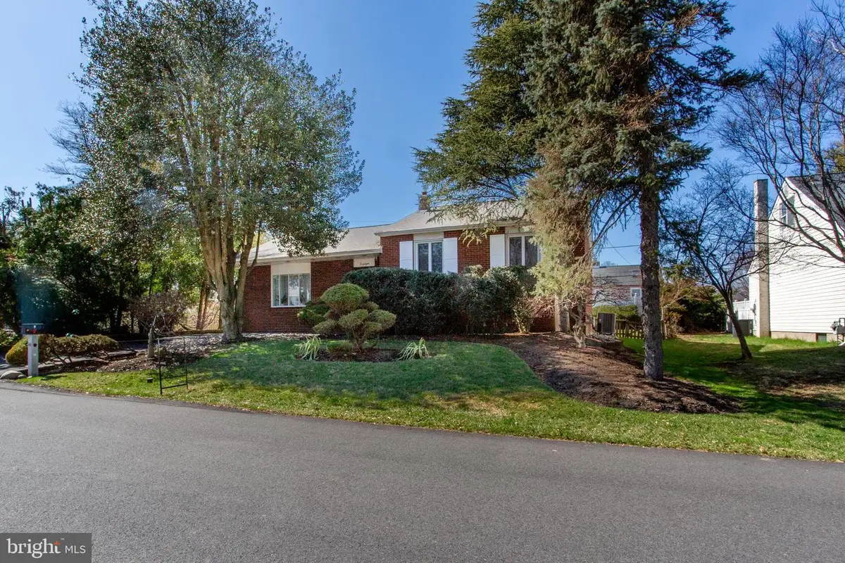 48 Hershel St, Feasterville Trevose, PA 19053 - #1