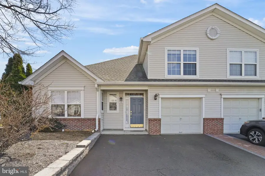 15 Lady Slipper Ln, Langhorne, PA 19047 - #2