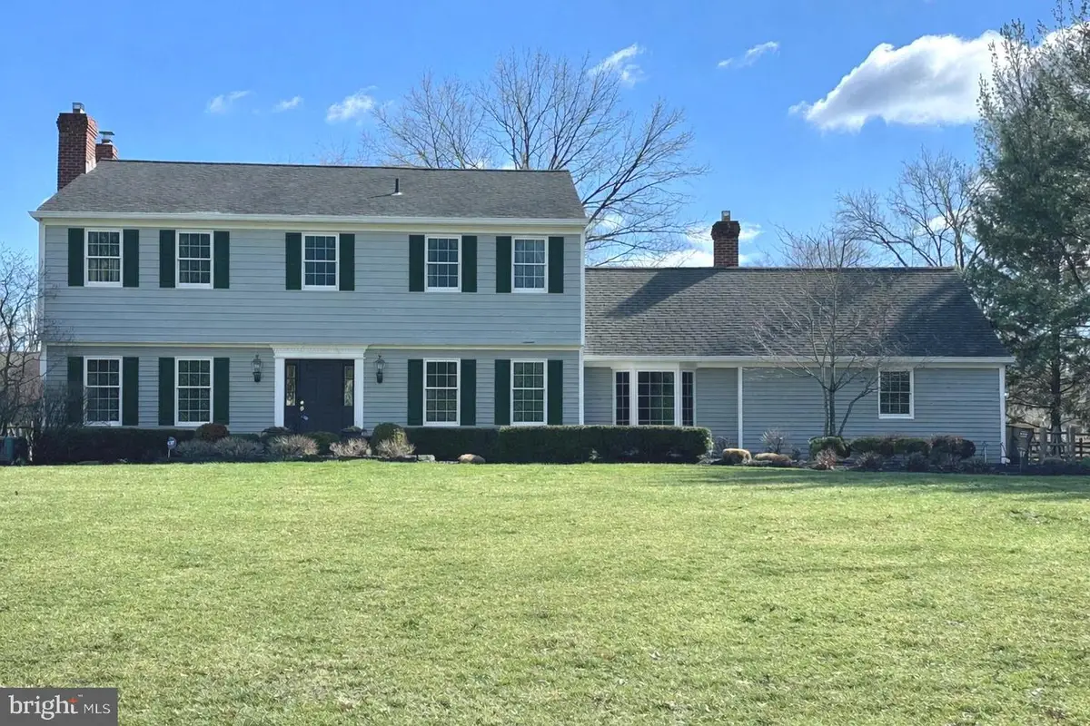 4 Durham Boat Dr, Washington Crossing, PA 18977 - #1