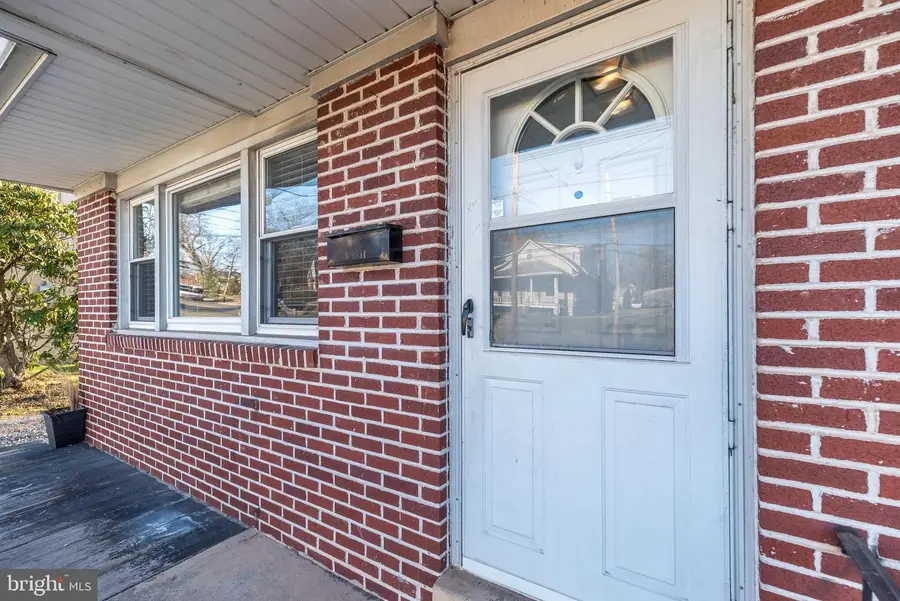 414 S Main St, Sellersville, PA 18960 - #3