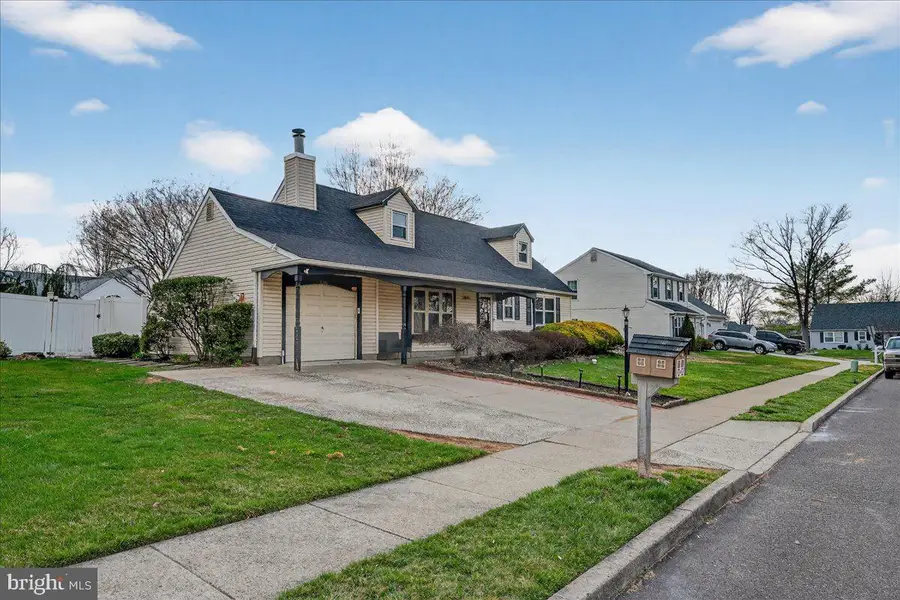 502 Anne Ln, Fairless Hills, PA 19030 - #2