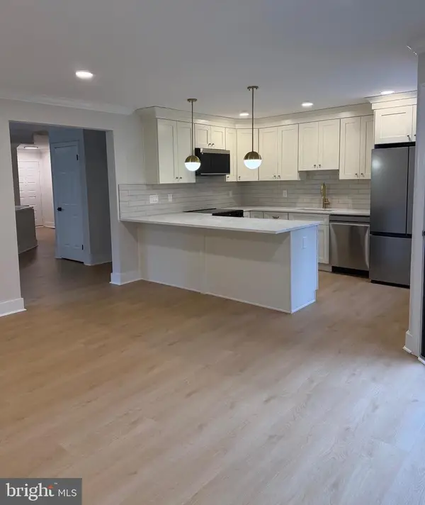 20 Independence Pl, NEWTOWN, PA 18940