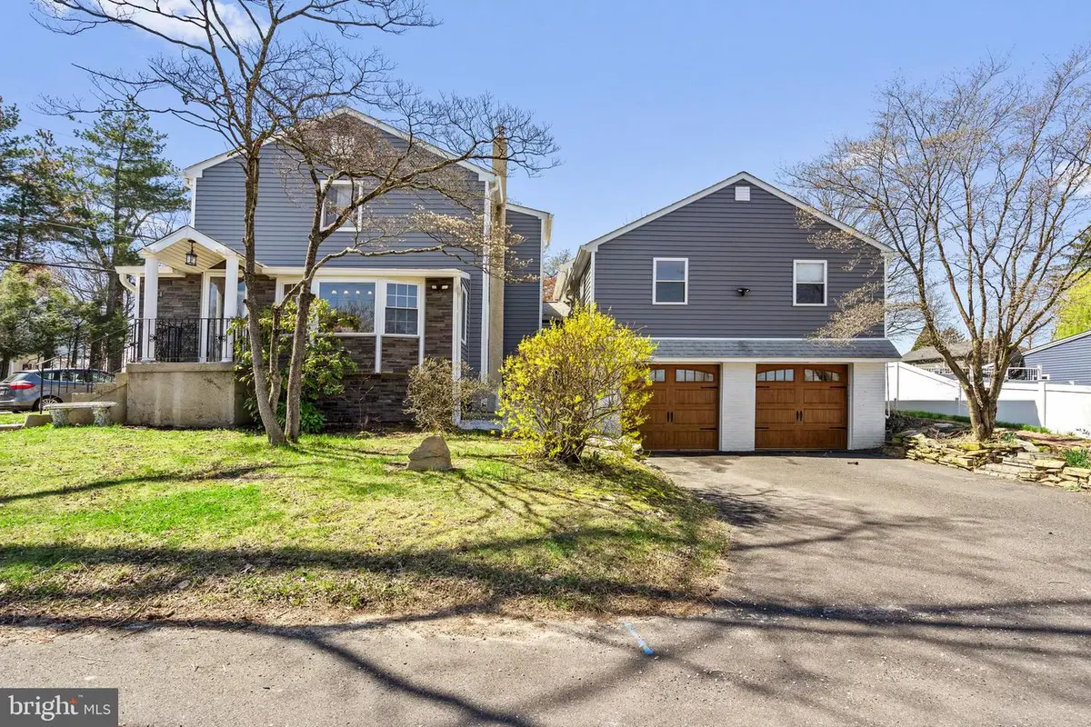 4564 Oak Ave, Feasterville Trevose, PA 19053 - #1
