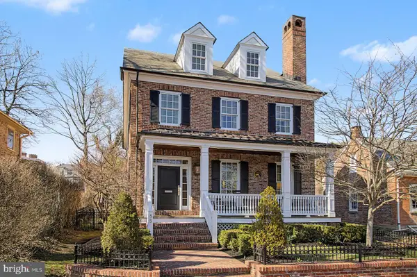 85 E Oakland Ave, DOYLESTOWN, PA 18901