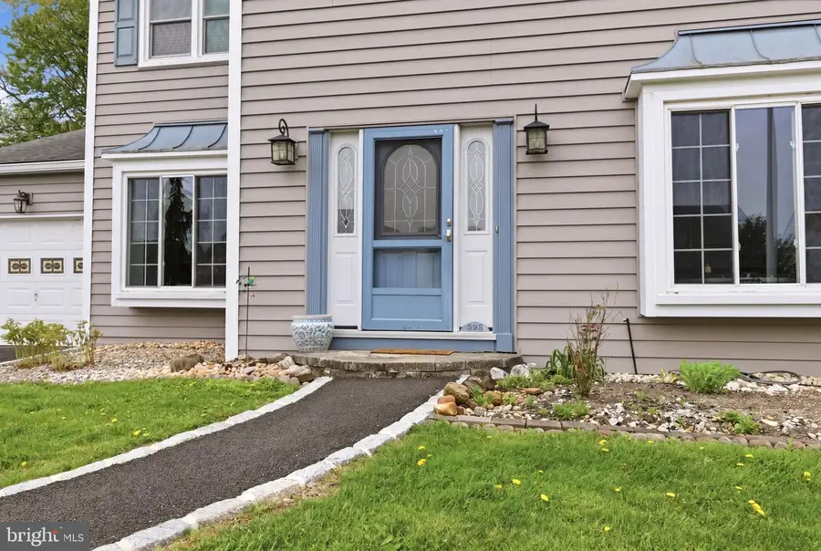 595 Buck Dr, Fairless Hills, PA 19030 - #3