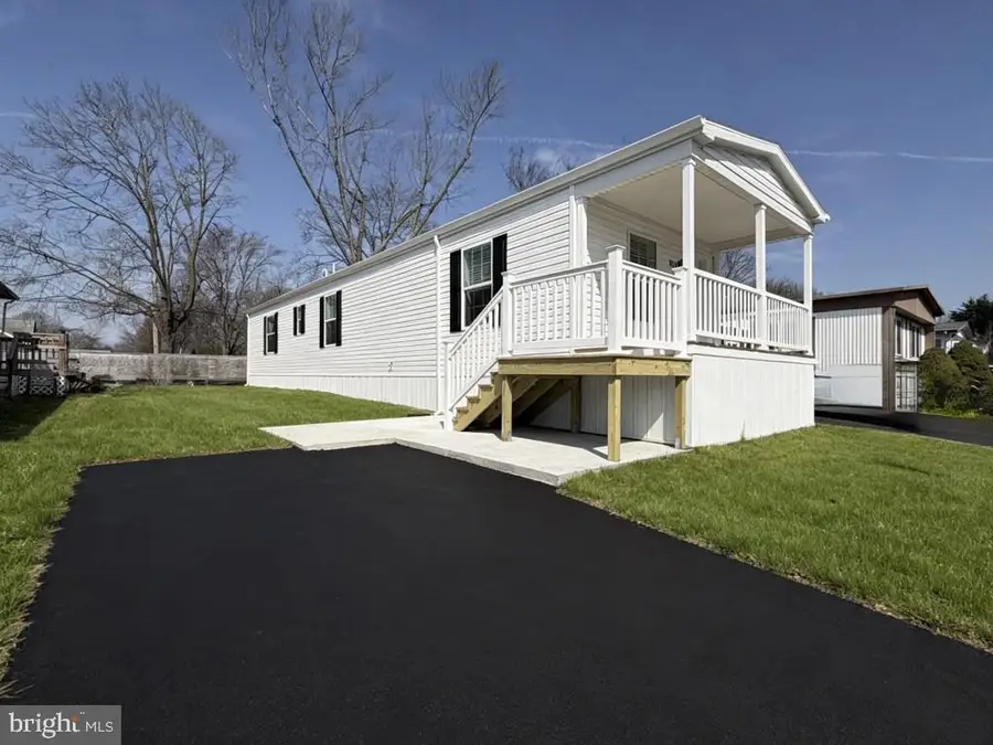 6214 Foster Dr, Morrisville, PA 19067 - #2