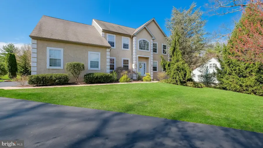 2550 Bristol Rd, Warrington, PA 18976 - #2