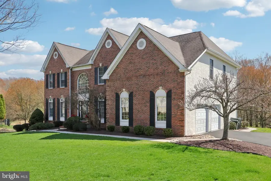 105 Nelson Dr, Southampton, PA 18966 - #2