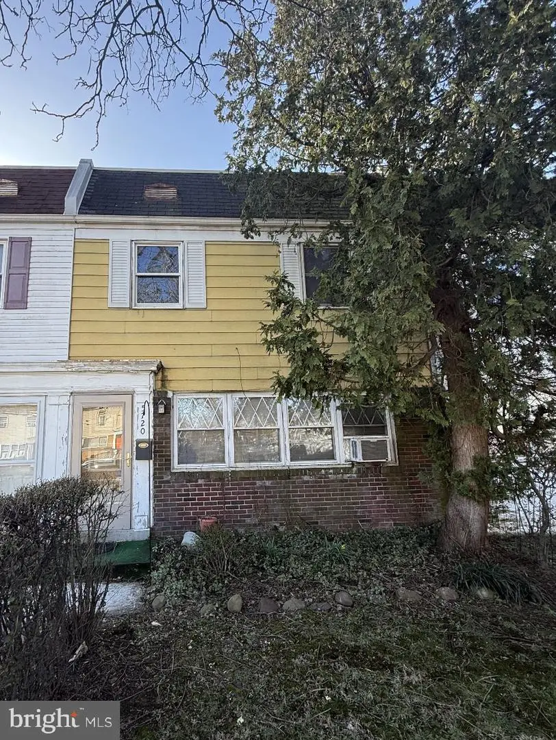 5720 Mitchell Rd, Levittown, PA 19057 - #1