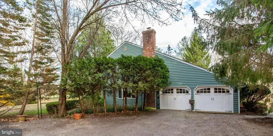 3022 Comfort Rd, New Hope, PA 18938 - #3