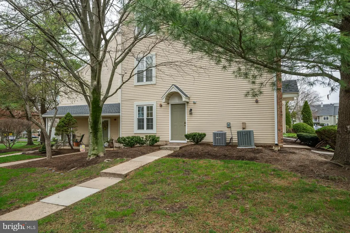 301 Society Pl, Newtown, PA 18940 - #1