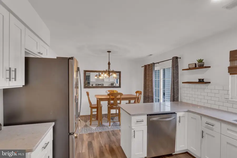 41 Laurel Cir, Newtown, PA 18940 - #2