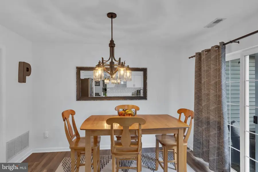 41 Laurel Cir, Newtown, PA 18940 - #3