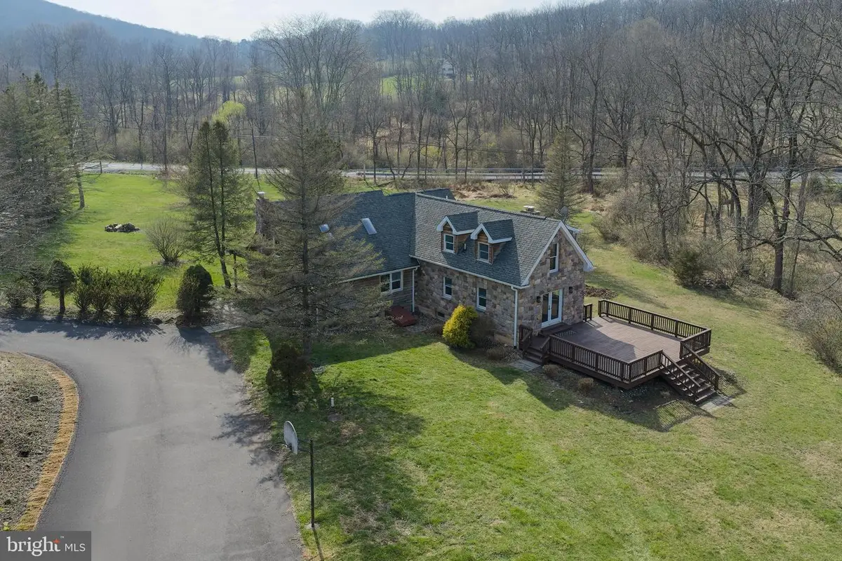 4325 Lehnenberg Rd, Riegelsville, PA 18077 - #1