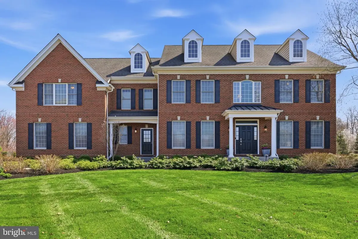 9 Hillview Dr, Newtown, PA 18940 - #1