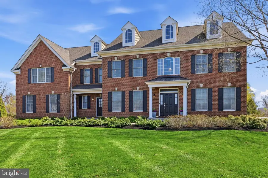 9 Hillview Dr, Newtown, PA 18940 - #2