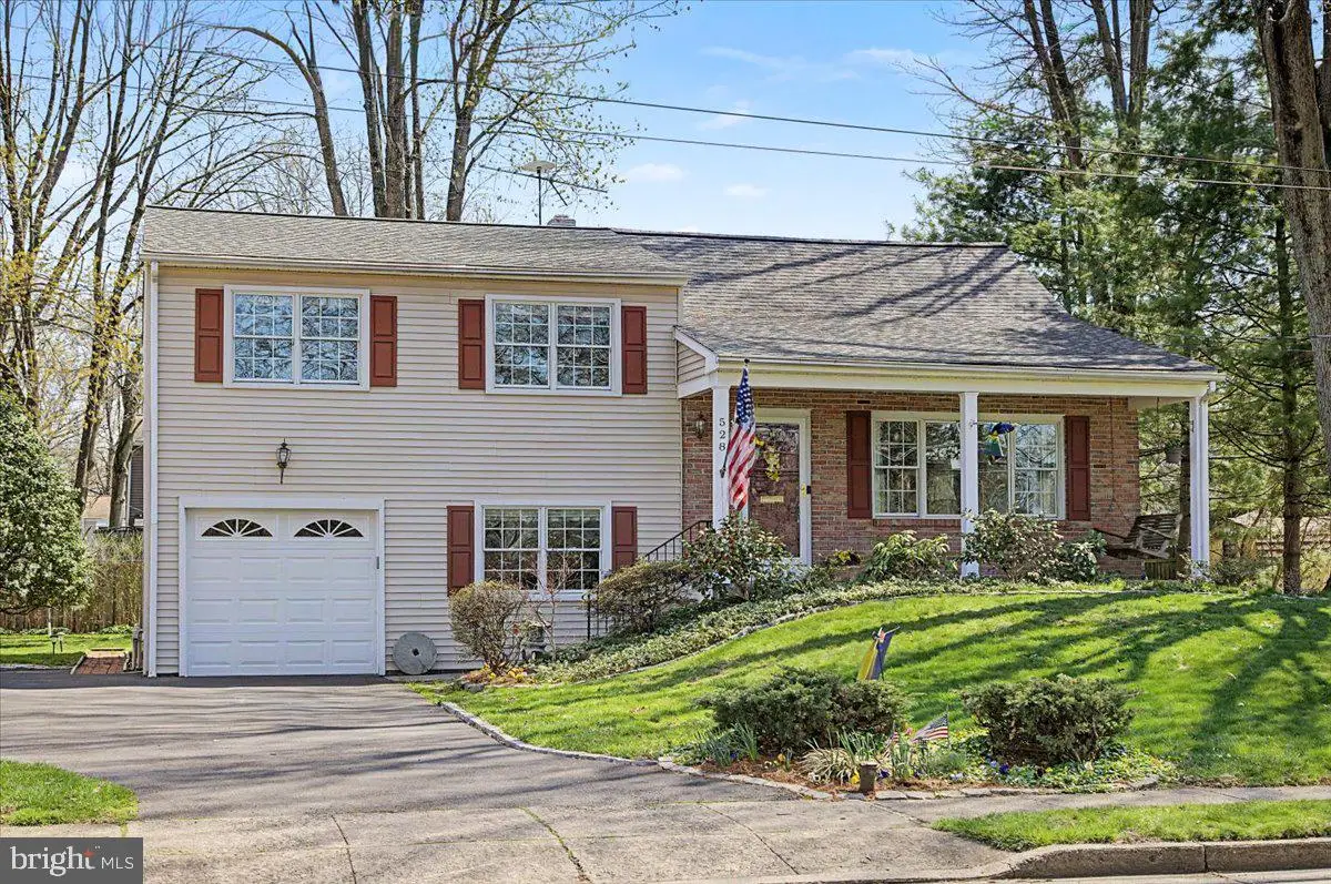 528 E Court St, Doylestown, PA 18901 - #1