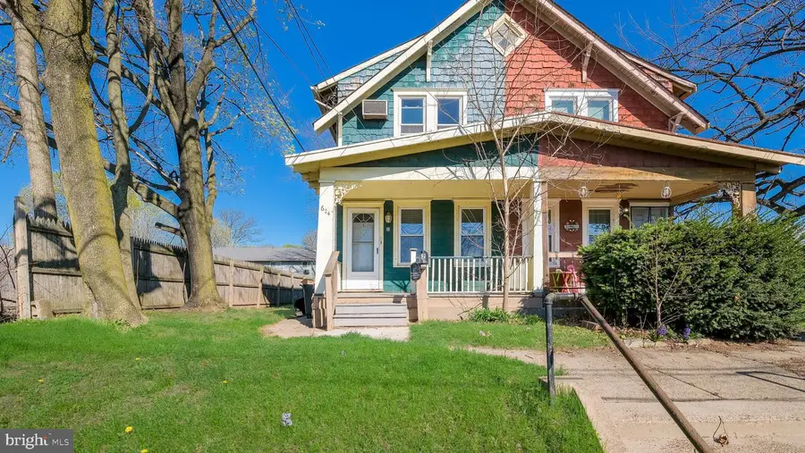 624 W Bridge St, Morrisville, PA 19067 - #2