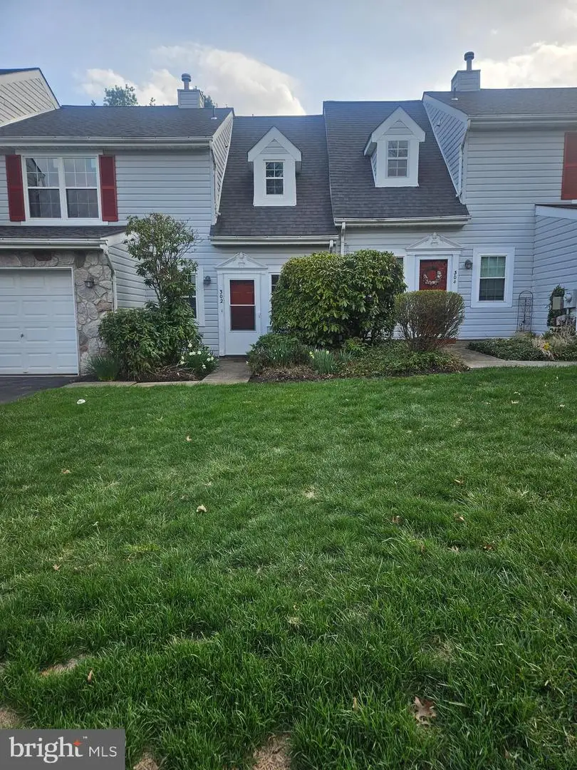 302 Independence Dr, Southampton, PA 18966 - #2