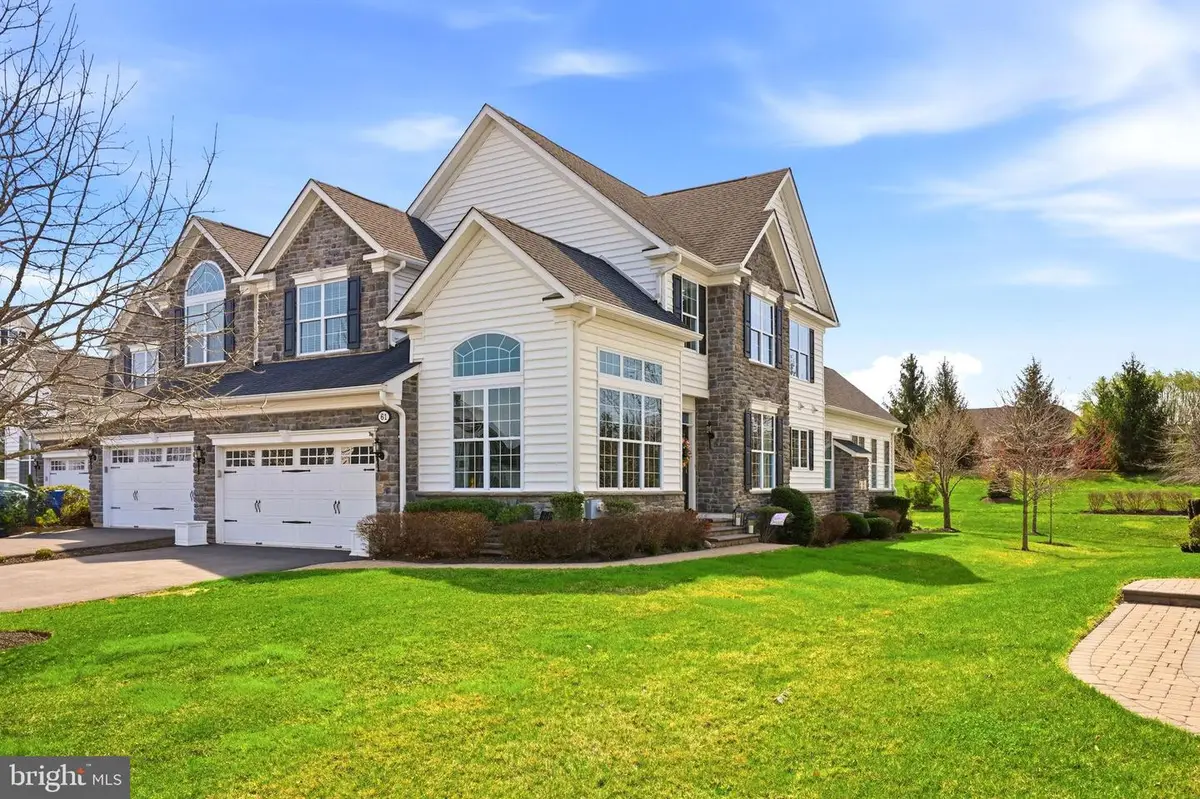 61 Hillyer Ln, Newtown, PA 18940 - #1