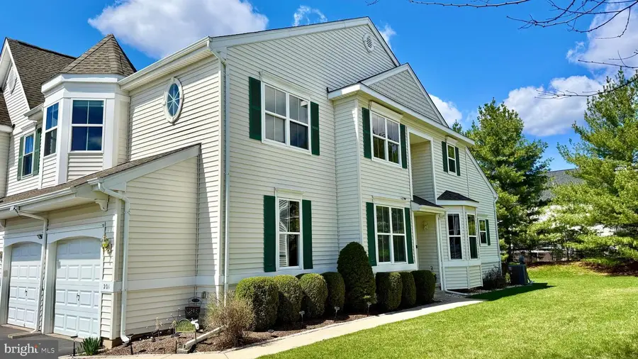 201 W Hamilton St, Chalfont, PA 18914 - #3