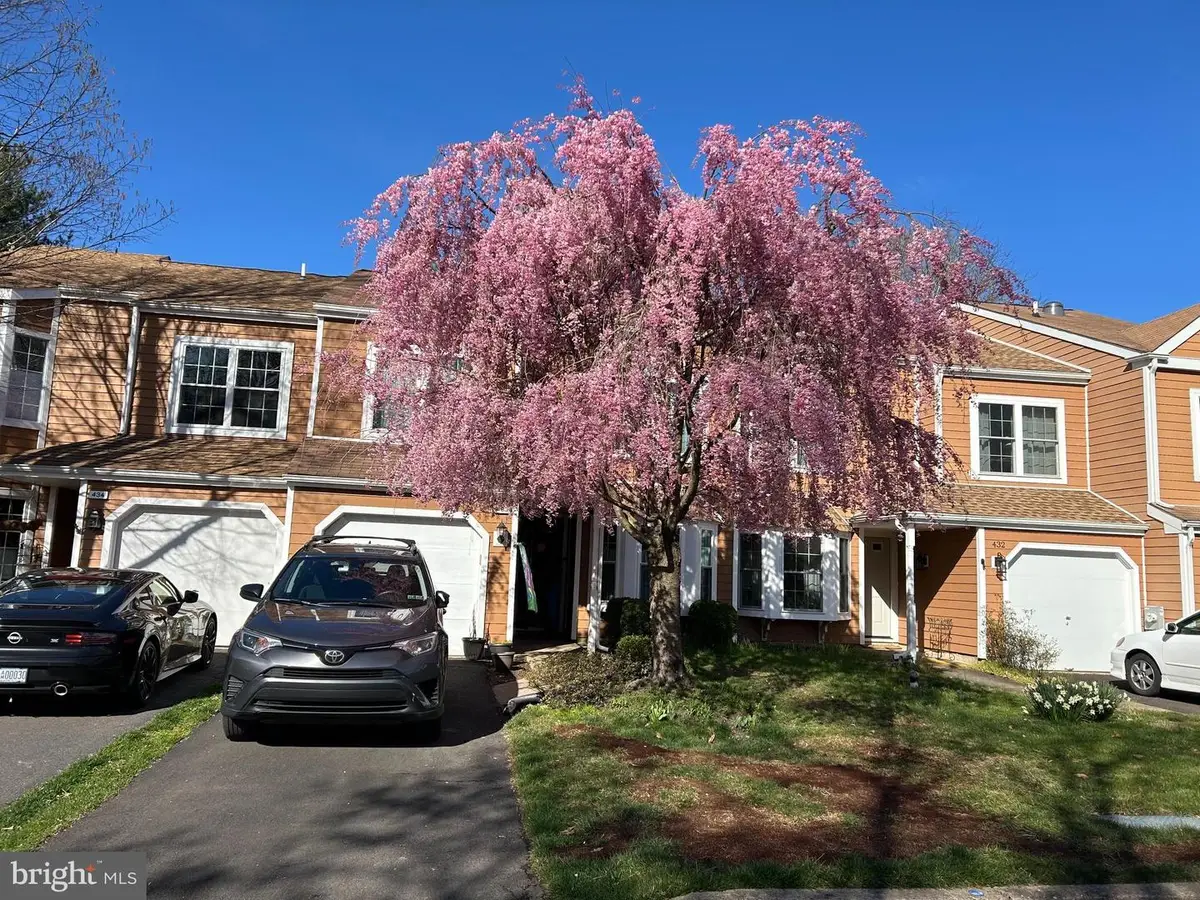 433 Trumbull Ct, Newtown, PA 18940 - #1