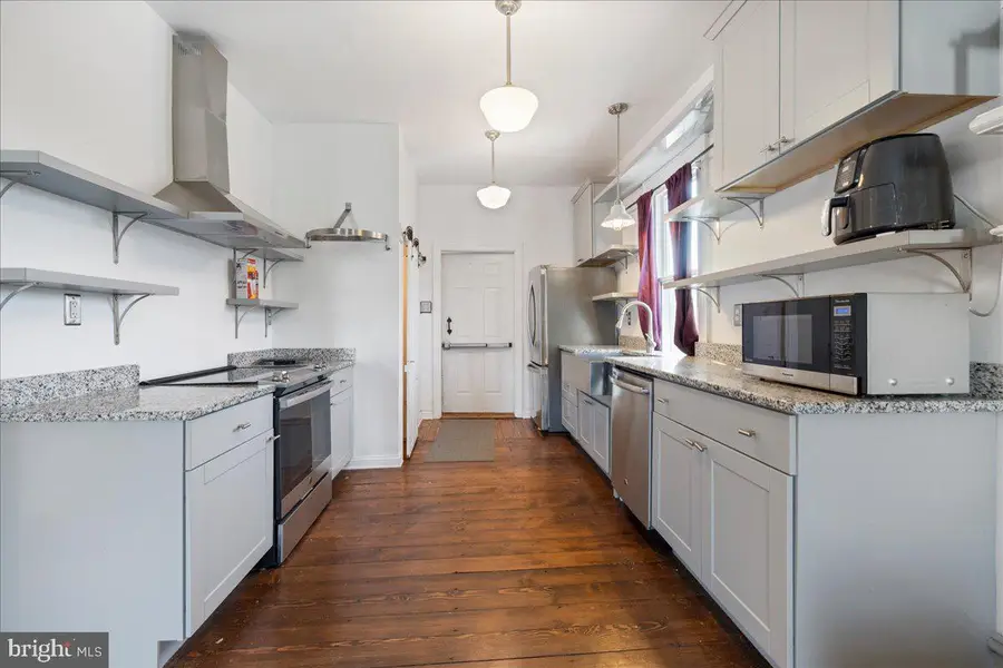 46 N Main St, Chalfont, PA 18914 - #2