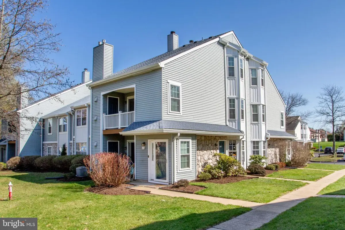 5017 Hopkins Ct, Southampton, PA 18966 - #1