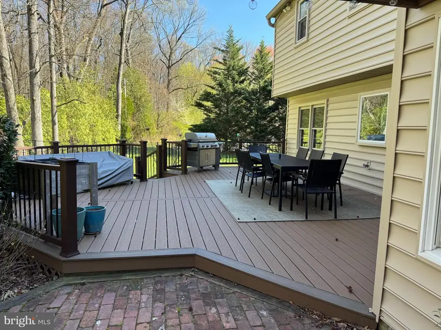 300 Robin Hood Dr, Yardley, PA 19067 - #3