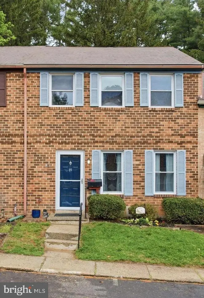 19 Constitution Ave, Doylestown, PA 18901 - #1