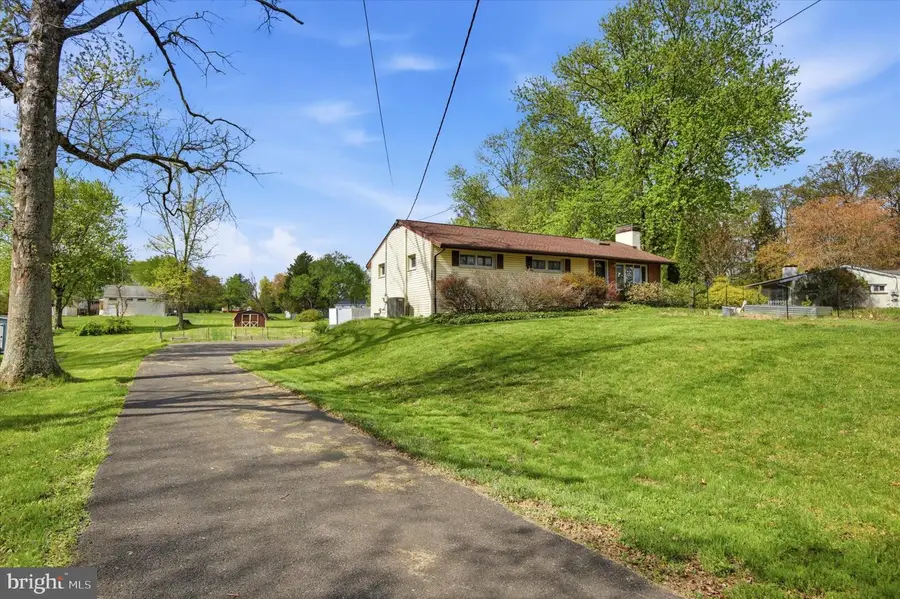 3386 Bristol Rd, Chalfont, PA 18914 - #3